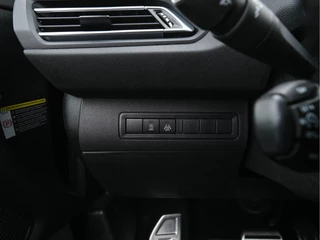 Peugeot 308 Peugeot 308 1.5 BlueHDi Blue Lease GT-Line Aut. *PANO | LEATHER-MICROFIBRE | FULL-LED | DENON-AUDIO | SPORT-SEATS | NAVI-FULLMAP | KEYLESS | DAB | SHIFT-PADDLES | LANE-ASSIST | CAMERA | ECC | CARPLAY | PDC | 17''ALU* - afbeelding nr 20