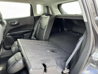 Jeep Compass Jeep COMPASS 1.3T Limited Cruise control Climate control Keyless Navigatie Apple carplay Android - afbeelding nr 32