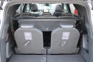 Peugeot 5008 Peugeot 5008 1.2 130PK AUTOMAAT GT PACK BUSINESS | PANORAMISCH SCHUIF/KANTEL DAK | AFNEEMBARE TREKHAAK | ALCANTARA BEKLEDING | FULL LED KOPLAMPEN | FOCAL AUDIO | 19