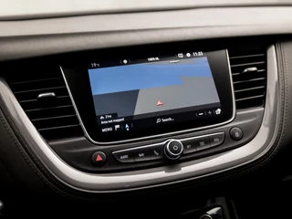 Opel Grandland X Opel Grandland X 1.2 Turbo Business+ (APPLE CARPLAY, GROOT NAVI, STUUR/STOELVERWARMING, LEDER, SPORTSTOELEN, GETINT GLAS, DAB+, LANE ASSIST, NIEUWE APK, NIEUWSTAAT) - afbeelding nr 26