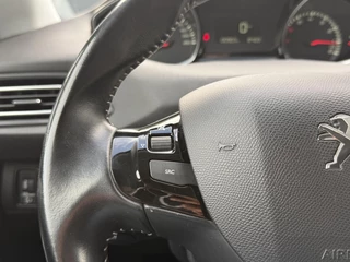 Peugeot 308 Peugeot 308 SW 1.2 PureTech Allure 1e Eigenaar,131pk,Navi,Clima,6 Bak,Cruise,PDC,Trekhaak,Apple Carplay,Dealer Onderhouden,APK tot 05-2026 - afbeelding nr 17
