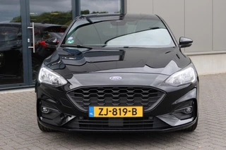 Ford Focus Ford Focus 1.0 EcoBoost ST Line Business 125pk NAVI, Camera, Trekhaak, B&O, Winter pack - afbeelding nr 2