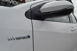Toyota Yaris Toyota Yaris 1.5 Hybrid Dynamic LED/Camera/Navi/1e eigenaar - afbeelding nr 18