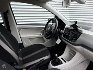 Volkswagen up! Volkswagen Up! 1.0 BMT high up! Stoelverwarming Cruise Control DAB Climate Control 16” PDC - afbeelding nr 7