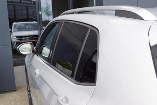 Volkswagen T-Cross Volkswagen T-Cross 1.0 TSI DSG R-Line 116pk /Navi/ Camera/Trekhaak afnb/ACC/ App-Co - afbeelding nr 29