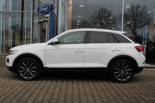 Volkswagen T-Roc Volkswagen T-Roc 2.0 TSI 4Motion Sport | Trekhaak 1700KG | Stoelverwarming | Climate Control | Parkeersensoren | - afbeelding nr 4