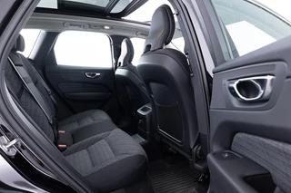 Volvo XC60 Volvo XC60 2.0 T6 Plug-in hybrid AWD Core Bright | PANORAMADAK ✅ 1e Eigenaar - afbeelding nr 9