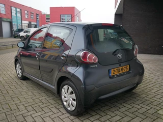 Toyota Aygo Toyota Aygo 1.0 VVT-i Dynamic NL Auto| 2e Eigenaar|  5Deurs| Airco| - afbeelding nr 4