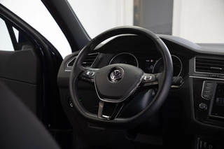 Volkswagen Tiguan Volkswagen Tiguan 1.4 TSI R Line Org NL 1ste Eig Trekhaak LED Dealer Onderhouden - afbeelding nr 11