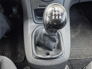 Ford Fiesta Ford FIESTA 1.0 Titanium Airco,parkeersensoren achter,lichtmetalen wielen, - afbeelding nr 15