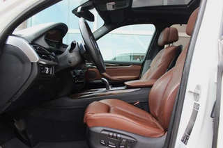 BMW X5 ➡️ BMW X5 xDrive50i F15 High Executive 7p M-sport | M-pakket | 2e eigenaar | Dakraam | Head-up | 20 inch | LED | Camera | 449 pk | 7 persoons | Harman-kardon | Keyless go/entry - afbeelding nr 9