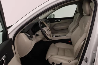 Volvo XC60 Volvo XC60 2.0 T6 Recharge AWD Inscription | Panoramadak | Trekhaak | Stoel & stuurverwarming | Leder | Carplay | Memory | Keyless | Full LED - afbeelding nr 4
