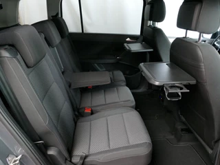 Volkswagen Touran Volkswagen Touran 1.5 TSI 150PK 7P CARPLAY NAVI CAMERA LED ELEK.KLEP VIR.COCKPIT DODE.HOEK DET. STOELVERW KEYLESS 7P 7PERS 11/2024 