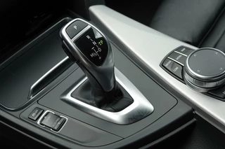 BMW 3 Serie BMW 320i Touring M-sport LEDER LED NAVI 184PK NAP AUTOMAAT - afbeelding nr 5