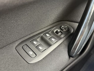 Peugeot 308 Peugeot 308 SW 1.2 PureTech Allure 1e Eigenaar,131pk,Navi,Clima,6 Bak,Cruise,PDC,Trekhaak,Apple Carplay,Dealer Onderhouden,APK tot 05-2026 - afbeelding nr 27