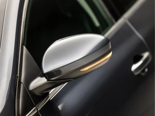 Renault Mégane Estate (APPLE CARPLAY, GROOT NAVI, CAMERA, BOSE AUDIO, LEDER, TREKHAAK, SPORTSTOELEN, KEYLESS, PARKEERSENSOREN, NIEUWE APK, NIEUWSTAAT) - afbeelding nr 37