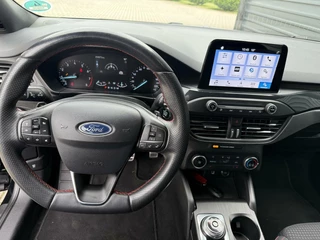 Ford Focus Ford Focus Wagon 1.5 EcoBoost ST Line Automaat Carplay Trekhaak - afbeelding nr 20