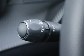 Peugeot 2008 Peugeot 2008 1.2 130PK AUTOMAAT GT PACK | NAVIGATIE | FULL LED KOPLAMPEN | DRAADLOZE APPLE CARPLAY/ANDROID AUTO | ADAPTIVE CRUISE CONTROL | CAMERA VOOR + ACHTER | CLIMATE CONTROL | LICHTMETALEN VELGEN 17