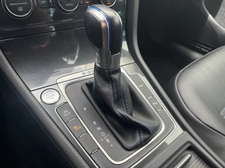 Volkswagen e-Golf Volkswagen e-Golf E-Golf Full-option leer/Apple-carplay/Navi/premium audio/dodehoe - afbeelding nr 17