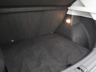 MG ZS EV MG ZS EV Luxury 45 kWh | Panoramadak | Leder |  Stoelverwarming | Carplay | Adaptive cruise | Camera | Keyless | Full LED | Navigatie - afbeelding nr 27