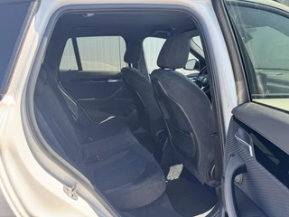 BMW X1 BMW X1 xDrive20i Executive M-Sport|Trekhaak|NL-Auto - afbeelding nr 37