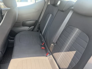 Hyundai i10 Hyundai i10 1.0 Comfort 5-zits | Carplay | Airco | Stoel & Stuurverw. - afbeelding nr 17