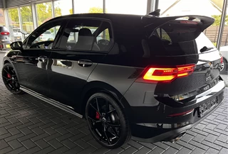 Volkswagen Golf Volkswagen Golf 2.0 TSI GTI Clubsport / AKRAPOVIC / IQ Light / Winter Pakket / 19