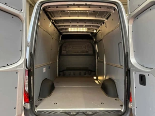 Mercedes-Benz Sprinter | Distronic | LED | Gr.lichtass. | Standkachel | Lane Assist | Leer | Stoelverwarming | 17