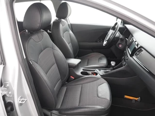 Kia Niro Kia Niro 1.6 GDi Hybrid DynamicLine - Navigatie - Camera - Climate control - Cruise control - Trekhaak - 12 maanden garantie - afbeelding nr 23
