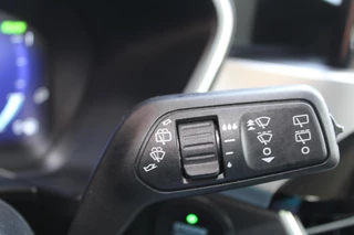 Ford Kuga Ford Kuga 2.5 FHEV Titanium | Navigatie | Camera | Cruise Control | Lichtmetalen velgen - afbeelding nr 15