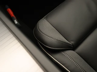 Volvo XC60 Volvo XC60 T6 PLUG-IN HYBRID PLUS DARK SCHUIFDAK CAMERA HARMAN KARDON ACC - afbeelding nr 35