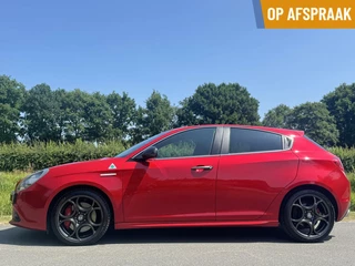 Alfa Romeo Giulietta Alfa Romeo Giulietta QV 1750TBI Rosso Competizione!! - afbeelding nr 1