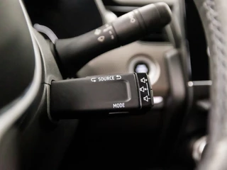 Renault Arkana Renault Arkana 1.3 TCe 140 160Pk Automaat (APPLE CARPLAY, GROOT NAVI, CLIMATE, CAMERA, LEDER, SPORTSTOELEN, ADAPTIVE CRUISE, GETINT GLAS, KEYLESS, NIEUWE APK, NIEUWSTAAT) - afbeelding nr 32