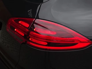 Porsche Cayenne Porsche Cayenne 3.0 S 509PK E-Hybrid / Sport Design / LED - afbeelding nr 45