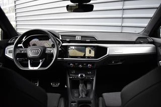 Audi Q3 | ACC | Matrix LED | 20'' Velgen | Keyless Entry | Stoelverwarming | CarPlay | Donker getint glas | - afbeelding nr 4