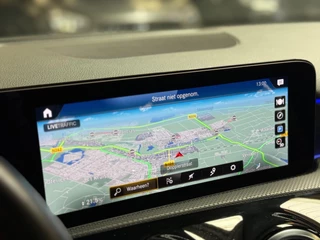 Mercedes-Benz A-Klasse Mercedes-Benz A-klasse 220 4MATIC Premium Plus AMG Night | Pano | Keyless | Sfeerverlichting | Memory seats - afbeelding nr 26