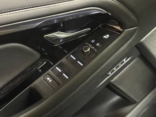 Land Rover Range Rover Evoque Land Rover RANGE ROVER EVOQUE 1.5 P300e AWD S | Pano | Keyless | 360 camera | ACC - afbeelding nr 23
