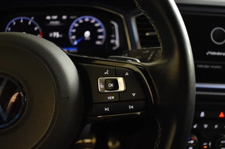 Volkswagen T-Roc CAMERA/BEATS/AKRAPOVIC/TREKHAAK - afbeelding nr 38