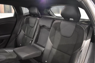 Volvo V40 Volvo V40 T3 153pk Polar+ Sport | Panodak | Camera | Keyless | Styling Kit - afbeelding nr 21