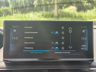 Peugeot 5008 Peugeot 5008 1.2 PureTech Blue Lease Allure 7-Persoons AUTOMAAT | NAVI | CLIMA | PDC | 18