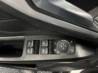 Ford Focus Ford Focus Wagon 1.0 EcoBoost Trend Edition Business Navi | Airco | Cruise | PDC | Trekhaak - afbeelding nr 24