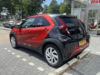 Toyota Aygo Navigatie, Voorstoelen verwarmd, camera , All-in Rijklaarprijs - afbeelding nr 3