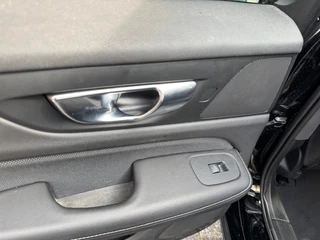 Volvo V60 Volvo V60 2.0 T6 Recharge AWD R-Design R-Design/Airco/Lichtmetalen velgen/Stoelverw. - afbeelding nr 33