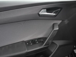 SEAT Leon SEAT Leon 1.0 eTSI 110pk DSG Style Navigatie Apple Carplay/ Android Auto Camera Parkeersensoren Stoel- en stuurverwarming Cruise Control Virtual Cockpit Climate Control - afbeelding nr 13