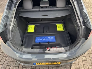 Hyundai IONIQ Hyundai IONIQ Premium EV 38 kWh Adaptive cruise control Climate control Stoel- en stuurverwarming Achterbankverwarming Snelladen - afbeelding nr 20