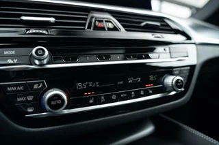 BMW 5 Serie BMW 5-serie 545e xDrive M Sport Pro B&W Pano 360c 20'' Nappa - afbeelding nr 27