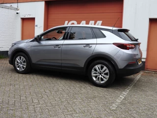 Opel Grandland X Opel Grandland X 1.2 Turbo Bus. Ex., airco, Pdc,CC, stoelen stuur verw., etc - afbeelding nr 14