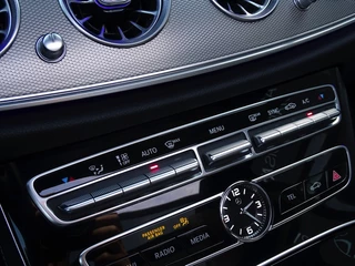Mercedes-Benz E-Klasse Mercedes-Benz E-Klasse 220 d Prestige Plus / AMG pakket / 2016 / LED *NAP* - afbeelding nr 24