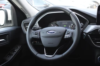 Ford Kuga Ford Kuga 2.5 PHEV Titanium X | Panoramadak | Adaptive cruise control | Winter Pack | Elektrische achterklep | Half leder | Bang&Olufsen - afbeelding nr 15