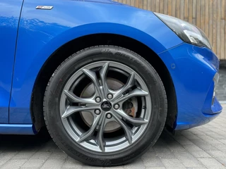 Ford Focus Ford Focus Wagon 1.0 EcoBoost Hybrid ST Line | Navigatiesysteem | Stoelverwarming | Stuurverwarming | LED verlichting | Apple CarPlay | Achteruitrijcamera | Inparkeerhulp | Parkeersensoren voor en achter - afbeelding nr 28